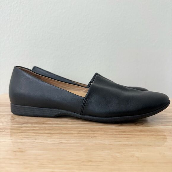 Dansko Women's Size 38 US 8 Black Leather Comfort Slip on Loafers - Picture 1 of 10